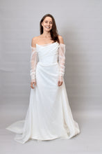 Load image into Gallery viewer, Vivienne Westwood