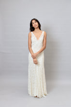 Load image into Gallery viewer, Monique L’Huillier