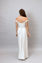 Load image into Gallery viewer, Vivienne Westwood