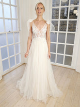 Load image into Gallery viewer, Inbal Dror second hand wedding dress
